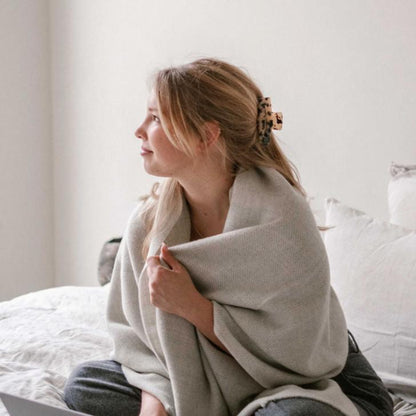 DOS Antwerp - Masqa Light Grey Shawl alpaca
